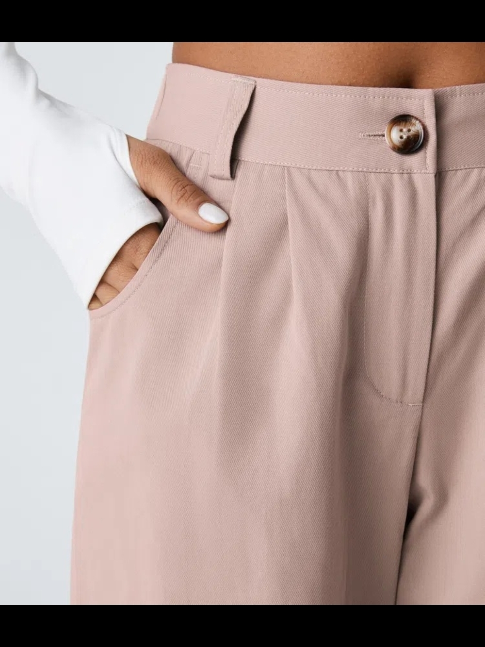 HALARA Relaxed Mid Rise Joggers in Rose Smoke - Picture 4 of 9